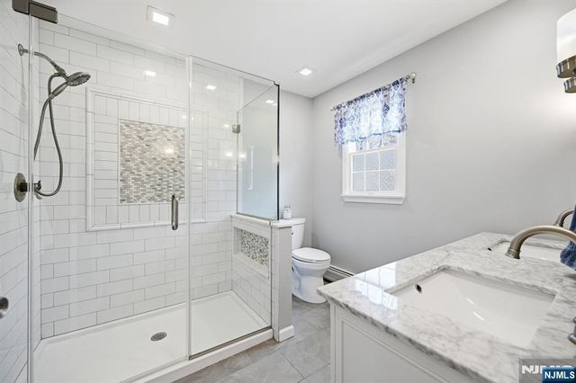 11 Osborne Court, Mahwah, NJ 07430