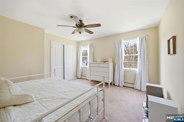 11 Osborne Court, Mahwah, NJ 07430