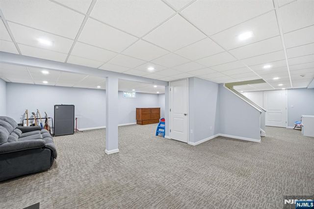 11 Osborne Court, Mahwah, NJ 07430