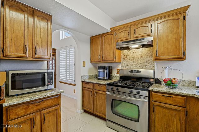 1301 TIERRA ROJA Street, El Paso, TX 79912