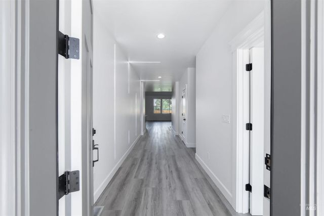 2025 S Penninger Dr, Boise, ID 83709