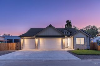 2025 S Penninger Dr, Boise, ID 83709