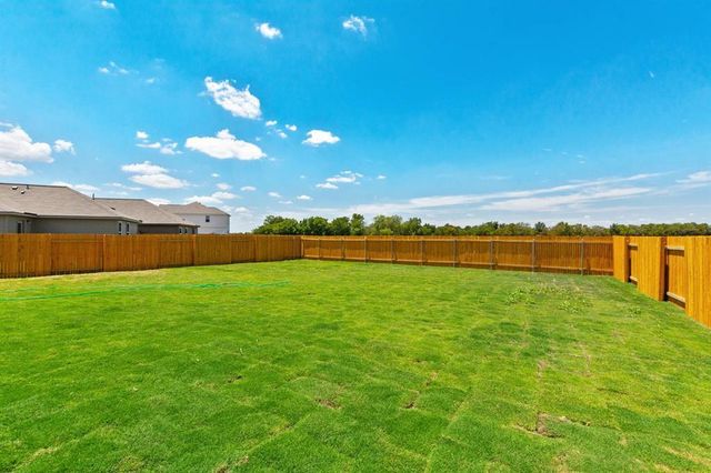 16429 Farmhouse LN, Elgin, TX 78621