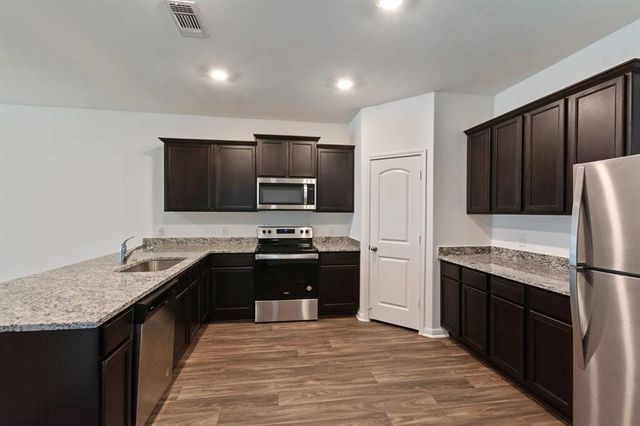 16429 Farmhouse LN, Elgin, TX 78621