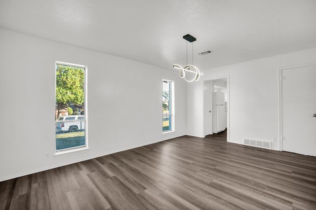 13351 Kit Lane, Dallas, TX 75240