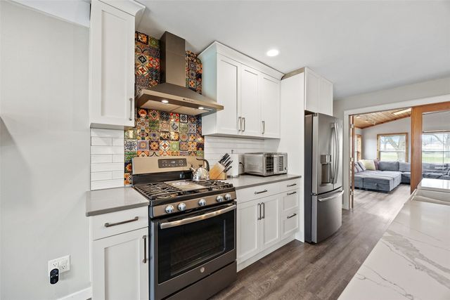 1169 Mill Street NE, Swisher, IA 52338
