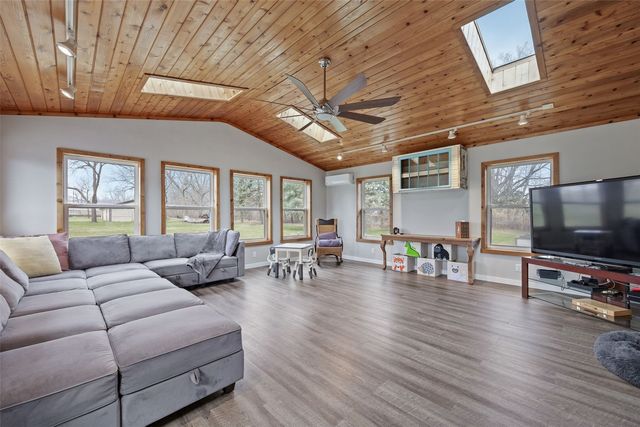 1169 Mill Street NE, Swisher, IA 52338