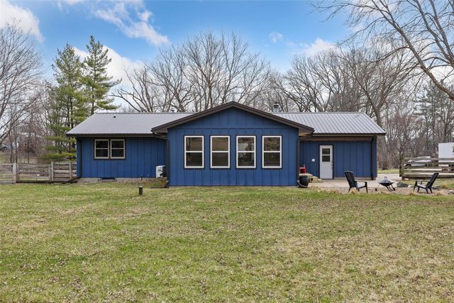 1169 Mill Street NE, Swisher, IA 52338