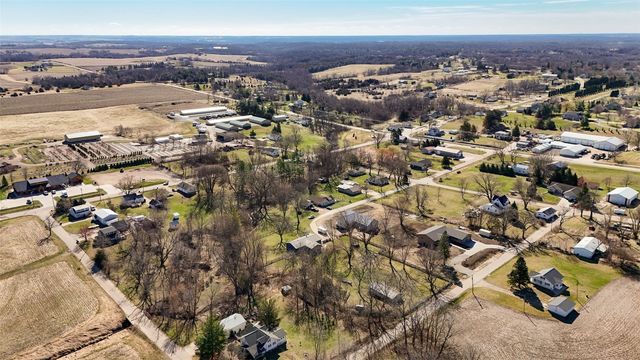 1169 Mill Street NE, Swisher, IA 52338