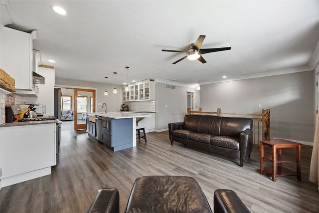 1169 Mill Street NE, Swisher, IA 52338
