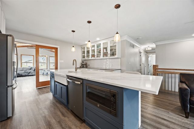 1169 Mill Street NE, Swisher, IA 52338