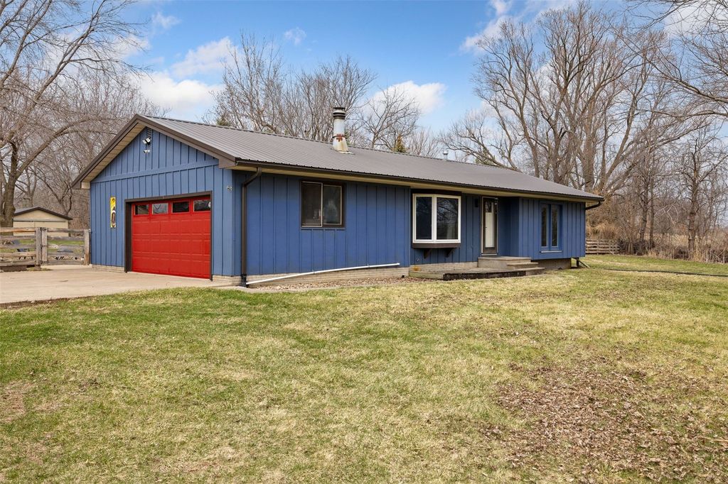 1169 Mill Street NE, Swisher, IA 52338