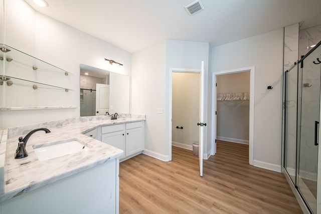 154 Red Oak Place, Smiths Station, AL 36877