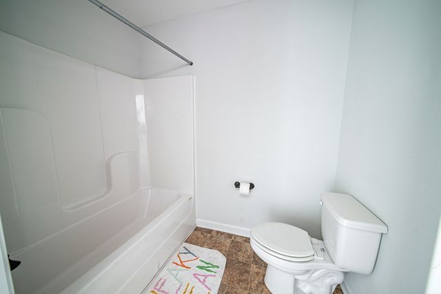 154 Red Oak Place, Smiths Station, AL 36877