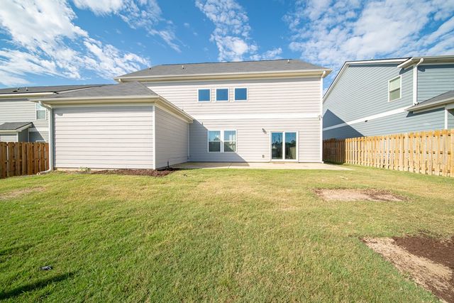 154 Red Oak Place, Smiths Station, AL 36877