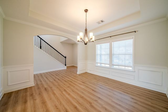 154 Red Oak Place, Smiths Station, AL 36877