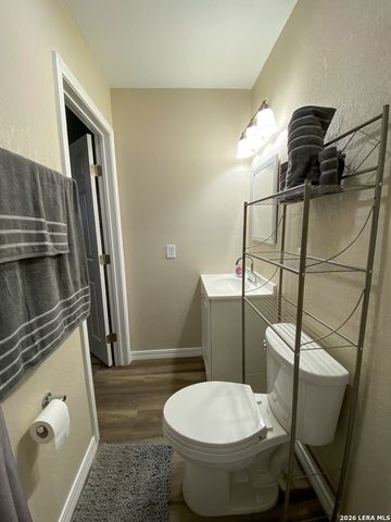 107 W JEWELL ST BLDG B, San Antonio, TX 78226