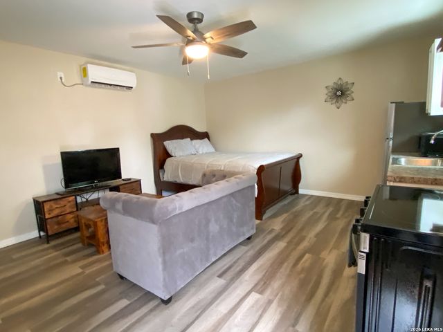 107 W JEWELL ST BLDG B, San Antonio, TX 78226