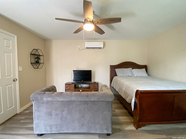107 W JEWELL ST BLDG B, San Antonio, TX 78226