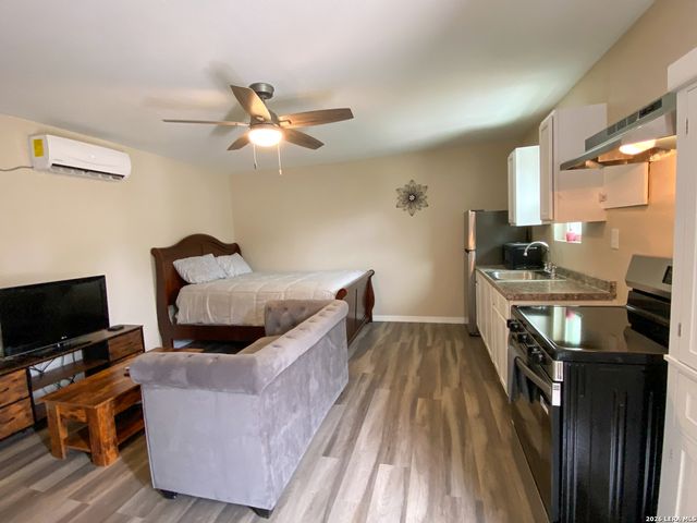 107 W JEWELL ST BLDG B, San Antonio, TX 78226