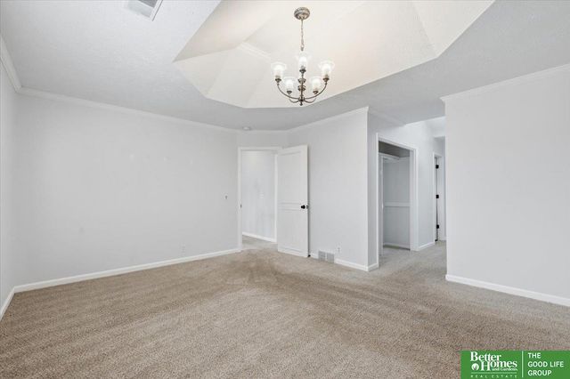 9024 Washington Street, Omaha, NE 68127