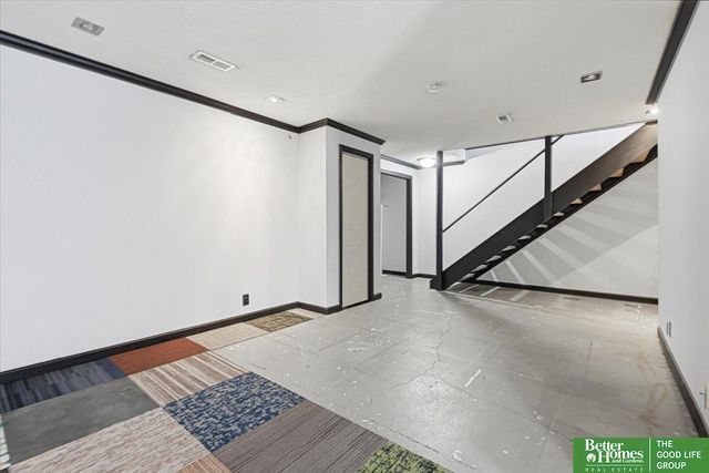 9024 Washington Street, Omaha, NE 68127