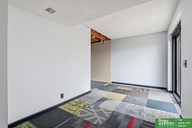 9024 Washington Street, Omaha, NE 68127