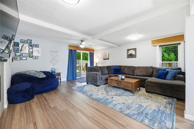 1913 Deville Drive NW, Bremerton, WA 98312