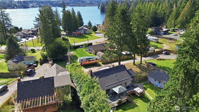 1913 Deville Drive NW, Bremerton, WA 98312