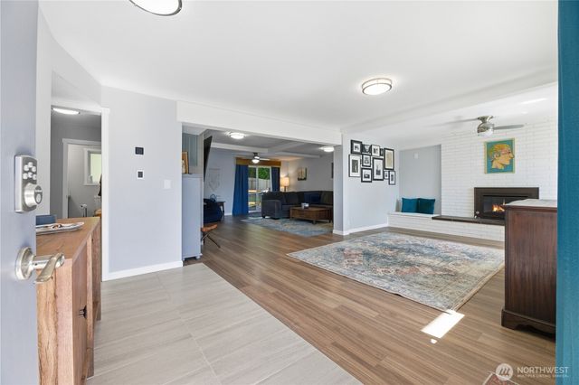 1913 Deville Drive NW, Bremerton, WA 98312