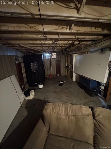 11748 Carney Street, Warren, MI 48089