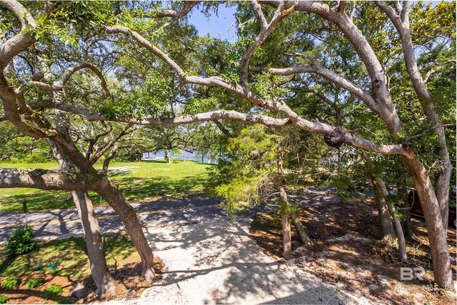 9264 Brighton Avenue, Elberta, AL 36530
