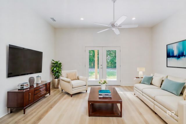 9264 Brighton Avenue, Elberta, AL 36530