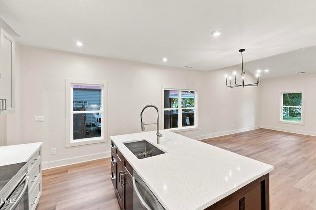 211 Gilmer Street, Burlington, NC 27217