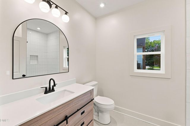 211 Gilmer Street, Burlington, NC 27217