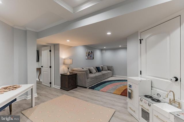 9911 BARNSBURY CT, Fairfax, VA 22031