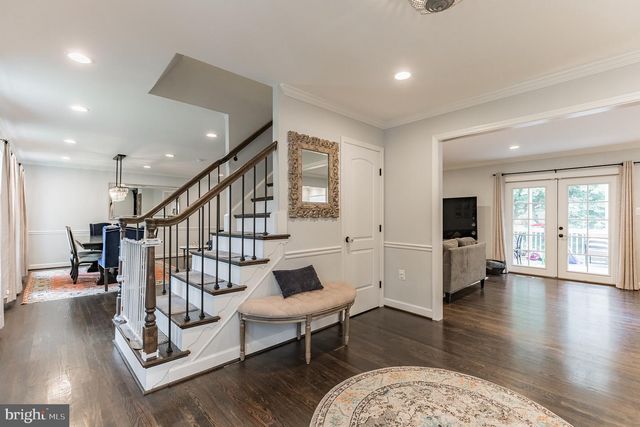 9911 BARNSBURY CT, Fairfax, VA 22031