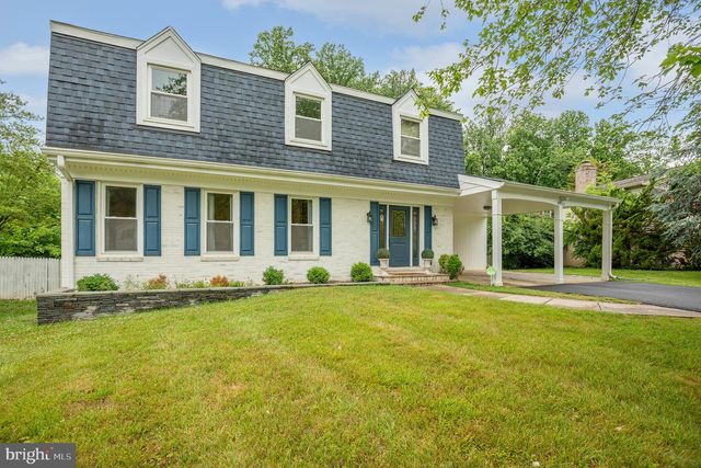 9911 BARNSBURY CT, Fairfax, VA 22031