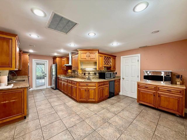 1103 BALLINGER ROAD, Lutz, FL 33548