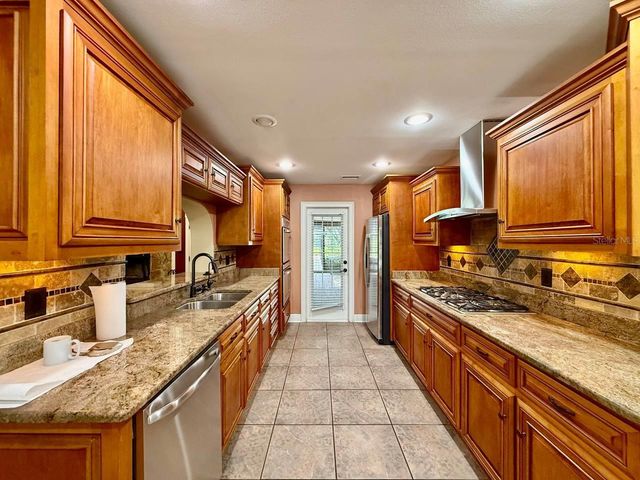 1103 BALLINGER ROAD, Lutz, FL 33548