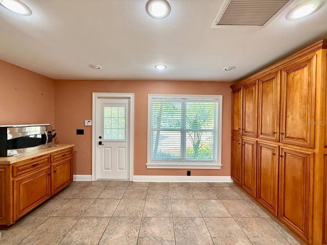 1103 BALLINGER ROAD, Lutz, FL 33548