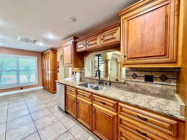 1103 BALLINGER ROAD, Lutz, FL 33548