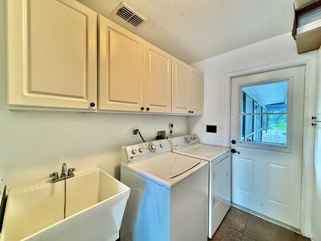 1103 BALLINGER ROAD, Lutz, FL 33548