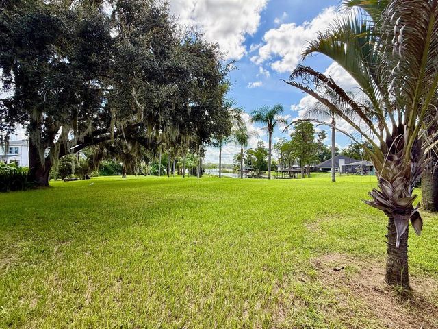 1103 BALLINGER ROAD, Lutz, FL 33548