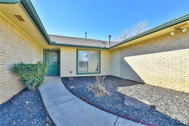 3317 Hunting Hawk Circle, Edmond, OK 73013