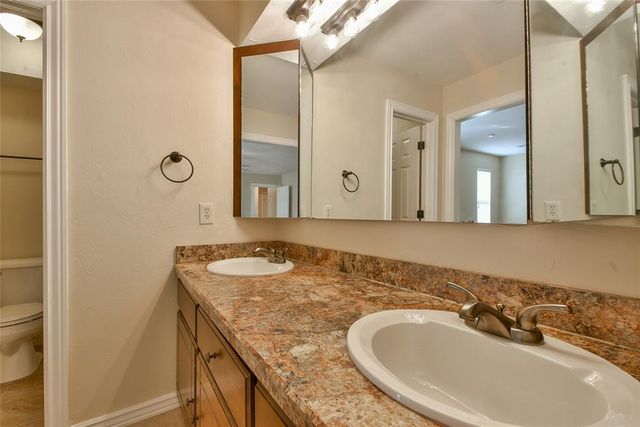 3317 Hunting Hawk Circle, Edmond, OK 73013