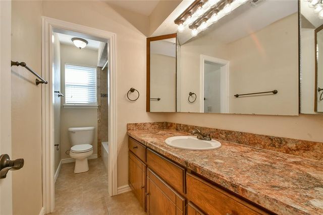 3317 Hunting Hawk Circle, Edmond, OK 73013