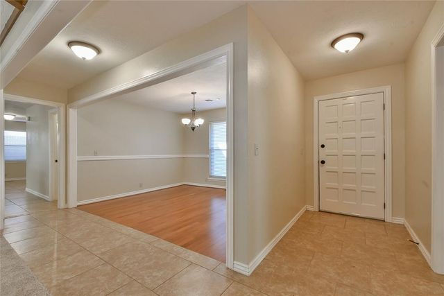 3317 Hunting Hawk Circle, Edmond, OK 73013