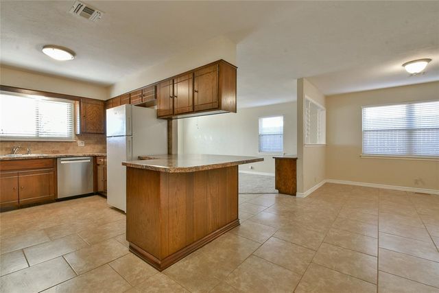 3317 Hunting Hawk Circle, Edmond, OK 73013