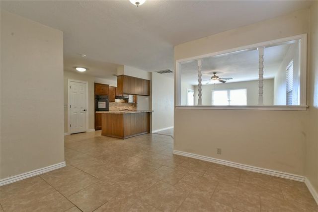 3317 Hunting Hawk Circle, Edmond, OK 73013